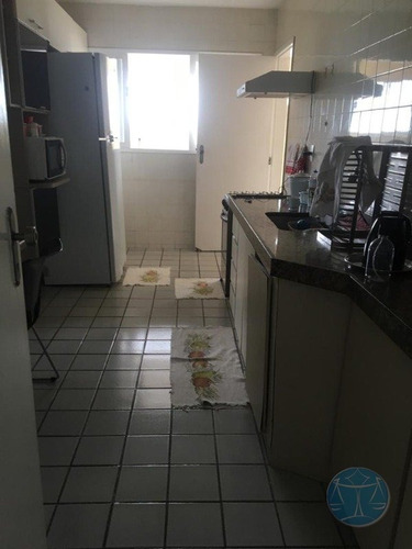 Imagem 12 de 15 de Apartamento Em Petropolis - V-11708