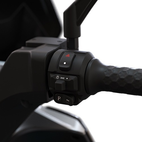 Imagem 4 de 8 de Scooter Moto Elétrica Voltz Ev1 Sport Preta - Uma Bateria