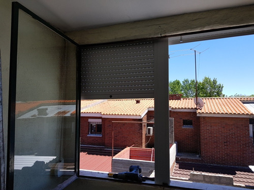 Imagen 6 de 6 de Cortinas De Enrollar, Presupuestos Sin Cargo