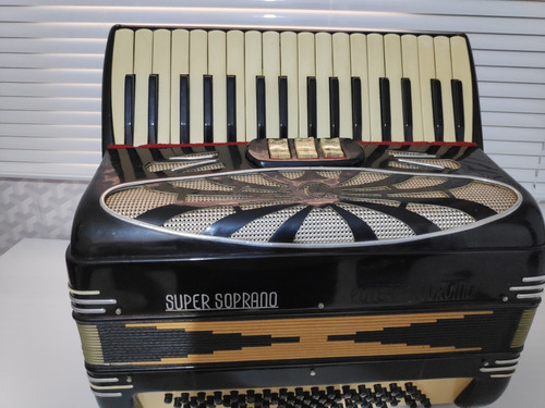 Imagem 2 de 6 de Acordeon Sanfona Euterpe & Corvino 80 Baixos Italiana -gaita