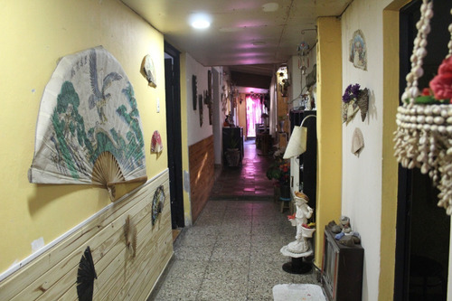 Imagen 11 de 19 de Casa Multifamiliar Sobre Importante Lote De 8.66 X 37m, 5 Ambientes Con Garage Y Fondo Libre De 17m