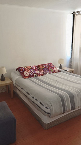 Departamento En Venta De 1 Dorm. En Recoleta
