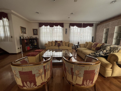 Casa En Venta En Mataderos