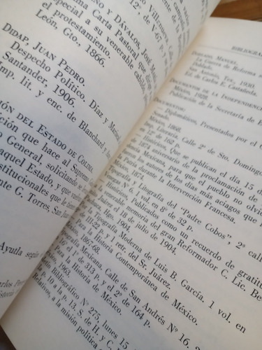 Imagen 5 de 10 de Libro Bibliografía De Benito Juárez René Avilés Nuevo