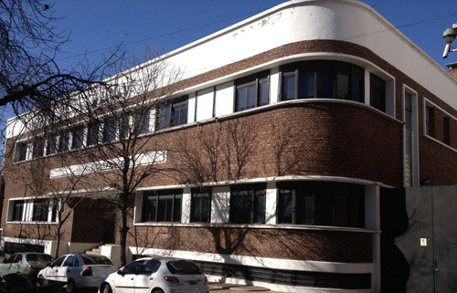 Edificio Comercial En Parque Patricios