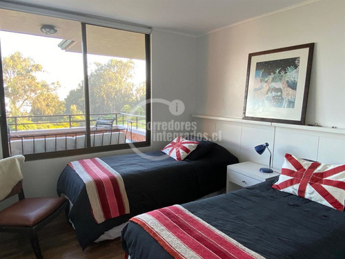 Departamento En Venta De 4 Dorm. En Santo Domingo