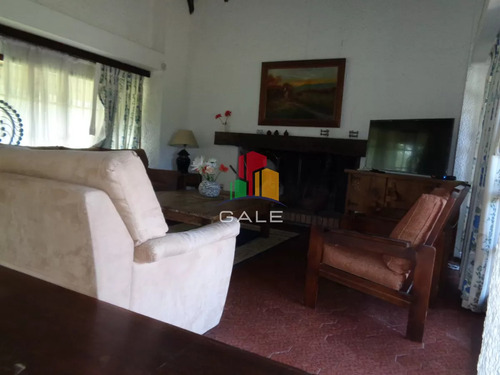 Se Alquila Hermosa Casa En Zona De Prestigio, Alquiler En Punta Del Este, Barrio Beverly Hills