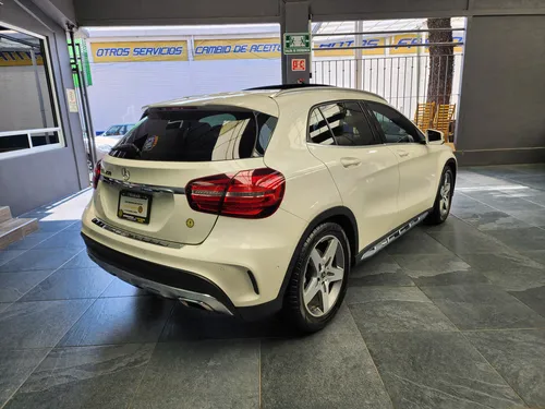 Mercedes-Benz Clase GLA 2.0 250 Cgi Sport Sin Techo At