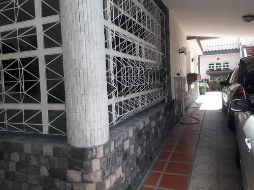 Amplia Y Bella Casa