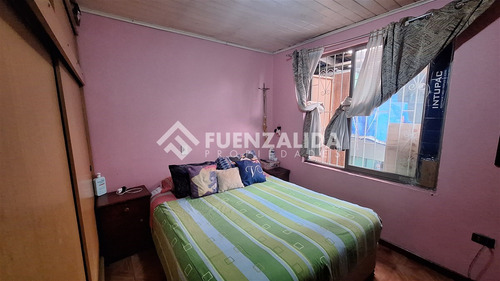 Casa En Venta De 5 Dorm. En Estación Central, Ymg