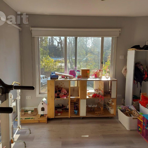 Imagen 17 de 21 de Venta Casa En Housing En Villa Warcalde 3 Dormitorios, Pileta.