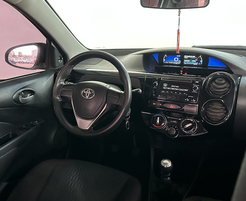 Toyota Etios 1.5 Sedan X