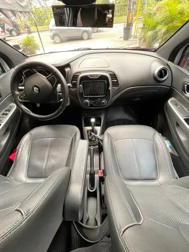 Renault Captur 2.0 Intens Automática