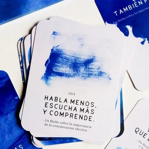 Oráculo Azul De Los Haikus La Exoterica Libro + Cartas