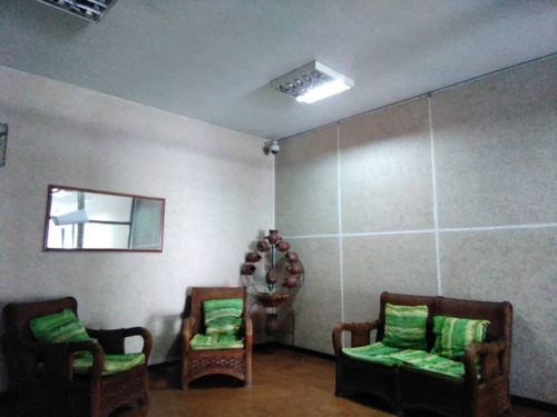 Imagen 4 de 8 de Local En Alquiler En Valencia Cód 135841 Lucrecia Escorcha