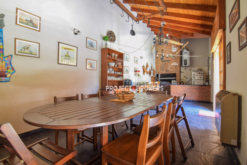 Espectacular Casa En Castelar Norte