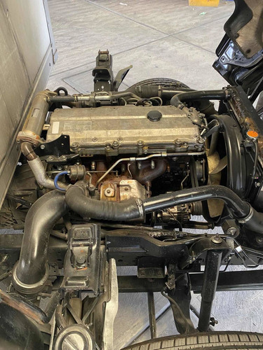 Imagen 11 de 13 de Isuzu Elf 400 2007 Caja Termica