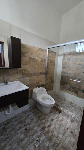 Casa En Venta En Urb El Castaño 04js