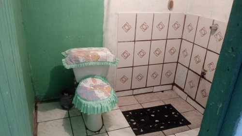 Imagen 1 de 7 de Habitacion En Lugar Seguro Y Tranquilo Con Cochera