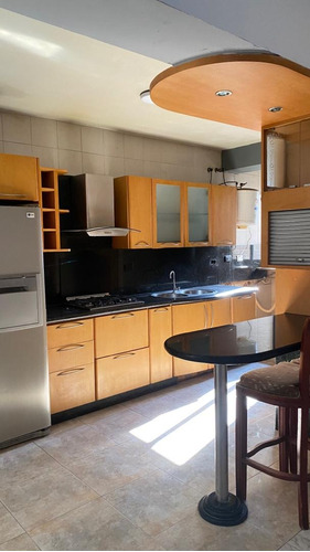 Apartamento En Urbanización Valles De Camoruco En Residencia Ankara Valencia, Mb
