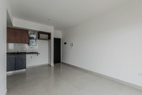 Venta Caseros Centro Departamento 2 Ambientes A Estrenar