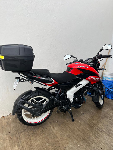 Vendo Moto Pulsar 200 Como Nueva Poco Uso