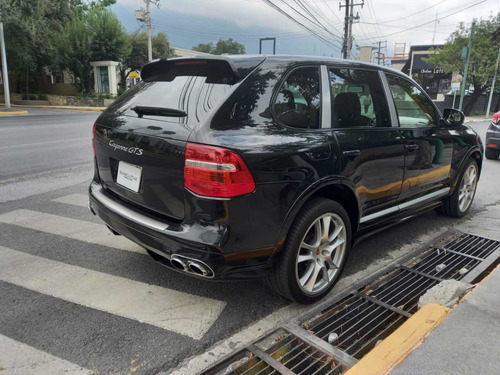 Imagen 9 de 13 de Porsche Cayenne 4.8 Turbo Tiptronic At