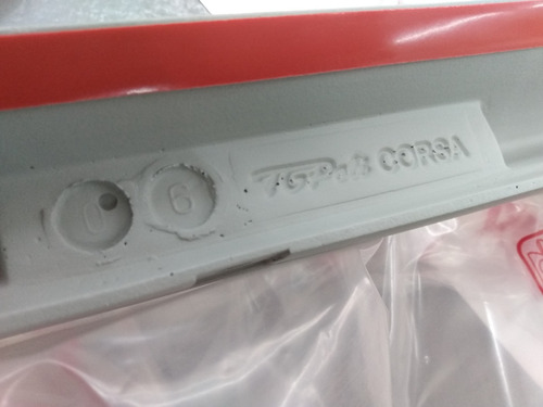 Moldura Grade Corsa 2002/2007 Frente Montana Tg Poli Nova