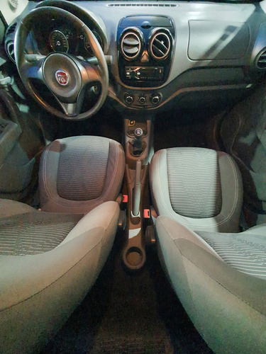 Fiat Palio 1.4 Attractive Flex 5p