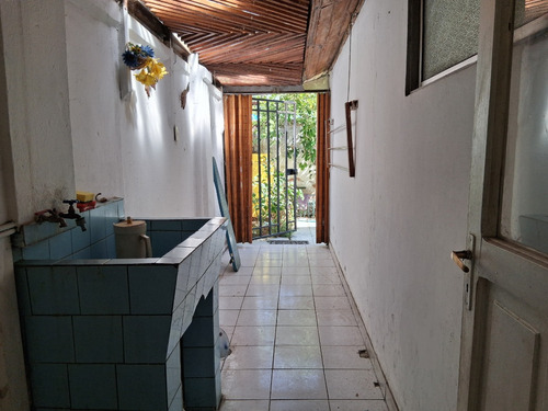 Cs Amplia Casa En Excelente Ubicación De Talca Centro
