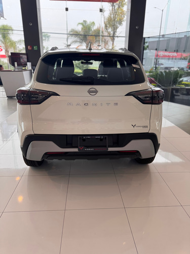 Nissan Magnite 1.0T Advance Cvt