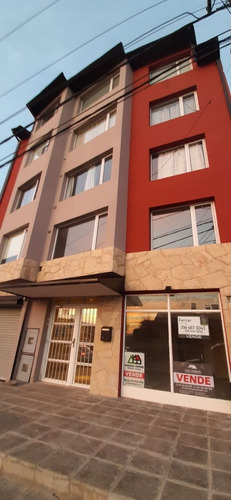 Imagen 3 de 13 de Local Semicéntrico Con Depósito, Calle Alta Circulación