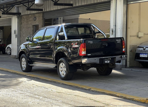 Toyota Hilux 3.0 Cd Srv Cuero 4x4 /// 2011 - 240.000km