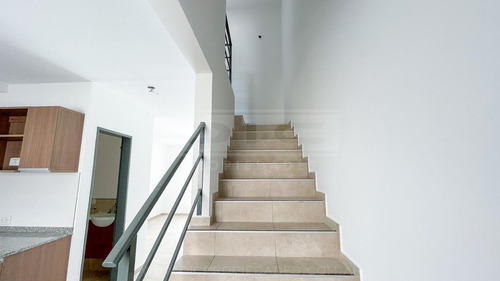 Triplex 2 Dormitorios Venta - Olivos-maipu/uzal
