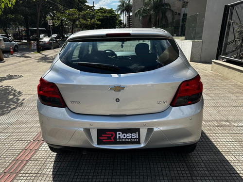 Chevrolet Onix 1.4 MPFI LT 8V FLEX 4P MANUAL