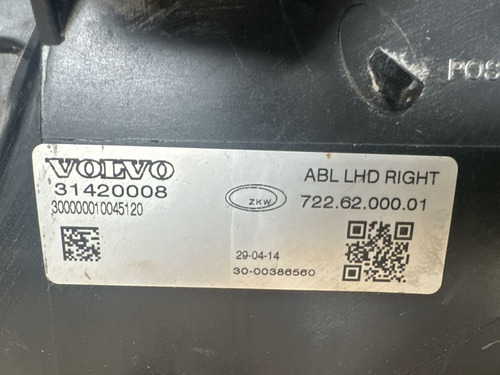 Farol Direito Led Xenon Volvo V40 12/19 Usado Original * (Usado)