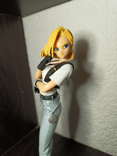 Figura Dragon Ball Z Androide Número 18 (Usado)