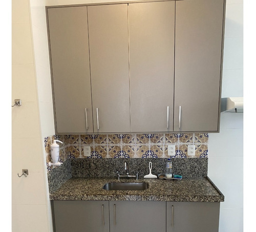 Bairro Peixoto Copacabana, Isenção De Iptu, Sala, 2q, Banheiro, Dependências De Empregada E Vaga De Garagem - Nada A Fazer, Entrar E Morar!