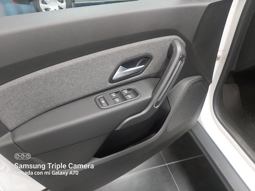 Imagen 16 de 19 de Renault Duster Cvt Outsider 1.6 (precio Especial + Regalo)