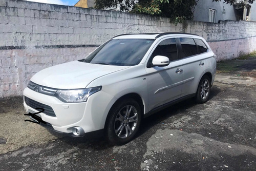 Imagem 14 de 15 de Mitsubishi Outlander 2014 3.0 V6 Gt 4wd 5p