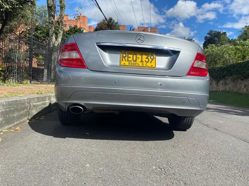 Mercedes Benz C180 - Bluefficiency - $51 Millones