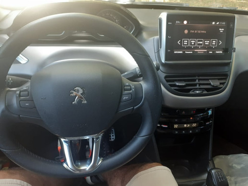 Peugeot 208 Feline 2019