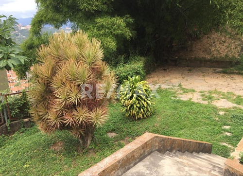 Imagen 28 de 29 de Venta De Casa-quinta En Lomas De Club Hipico Baruta Quinta Las Soto