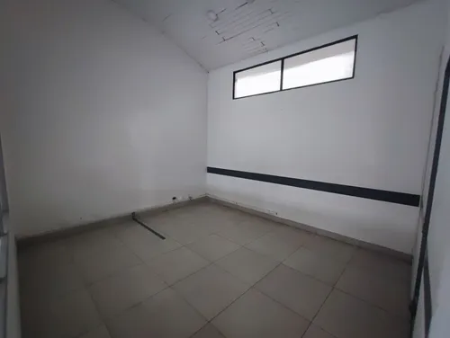 Bodega En Arriendo 1.300m2 Poblado