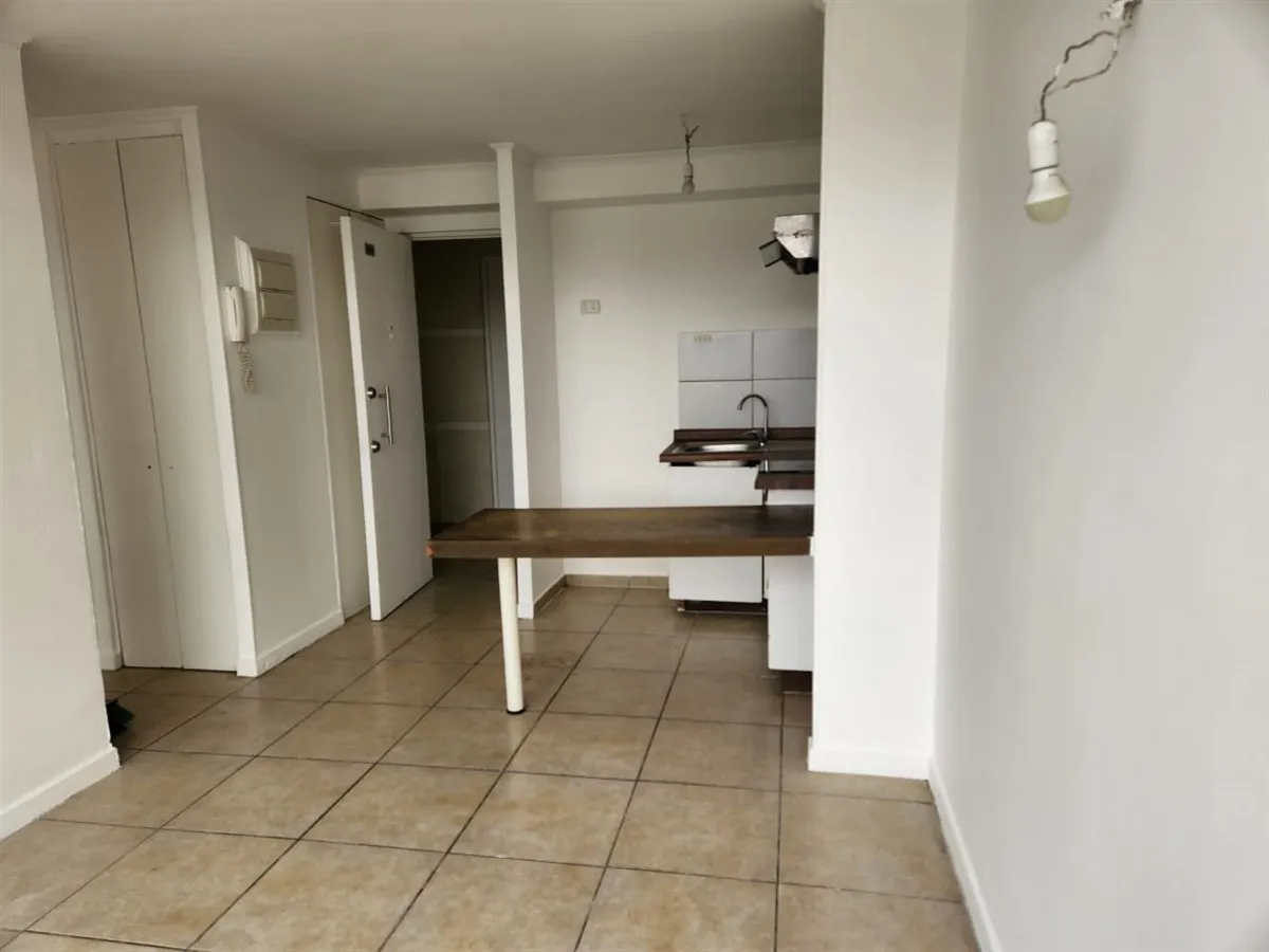 Imagen 2 de 16 de Depto Arriendo De 2 Dorm. En Santiago Cerca Metro