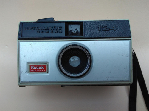 Camarapedia: Vieja Camara Kodak Instamatic 124 Nf Cam16