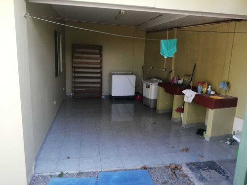 Imagen 9 de 10 de Lote Con 4 Apartamentos Y Casa