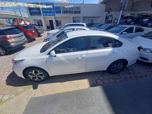 Imagen 2 de 15 de Kia Forte Sedan 2020 2.0l Lx Ivt