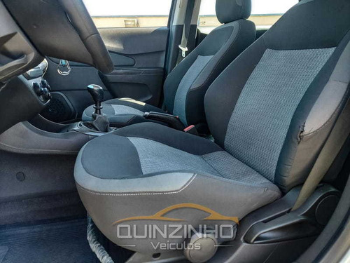 Imagem 4 de 15 de Chevrolet Cobalt 1.4 Lt 2012