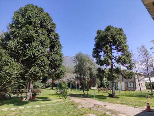 Casa A 100 Metros Del Camino Al Volcán, Cajón Del Maipo.